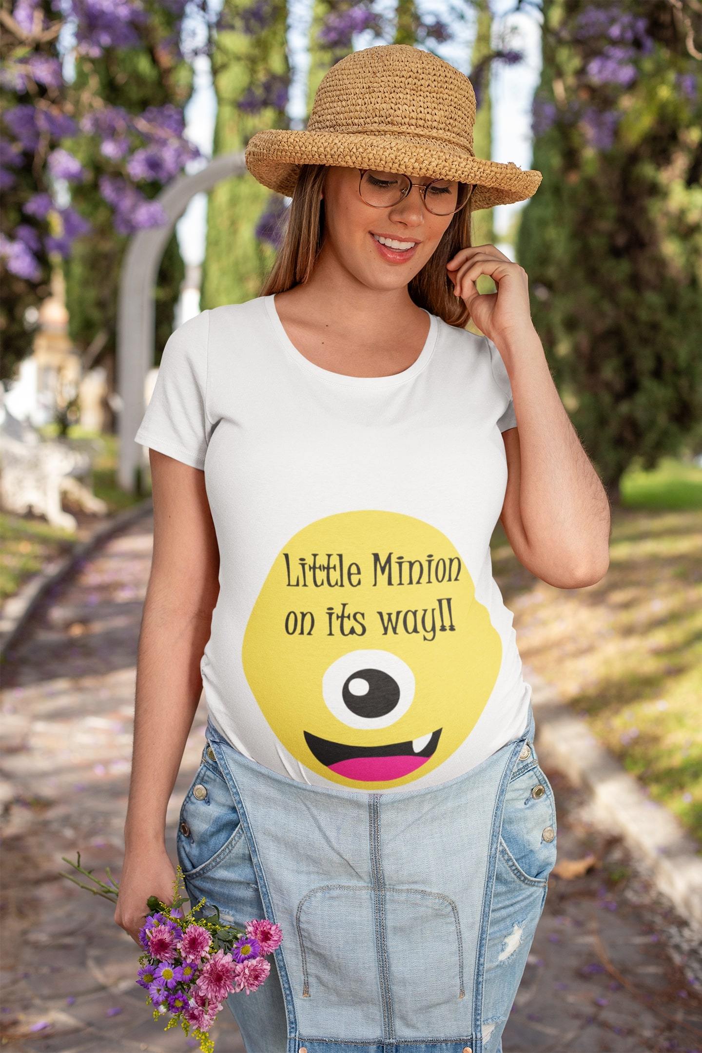 thelegalgang,Cute Little Minion on the Way Baby Graphic Maternity T shirt,WOMEN.